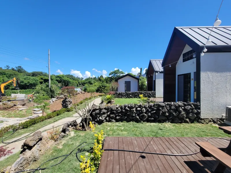 [Jocheon, Jeju] Newly built detached house A with a private yard embracing the Gotjawal forest 23