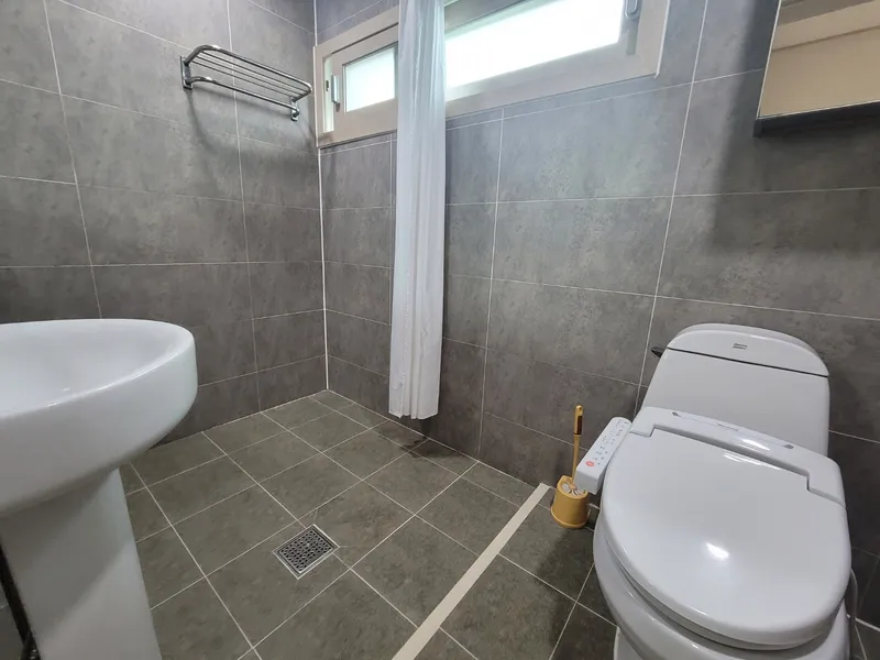 [Gujwa, Jeju] #Beautiful 2-story detached house with stone wall and lawn garden (Hydrangea) 41
