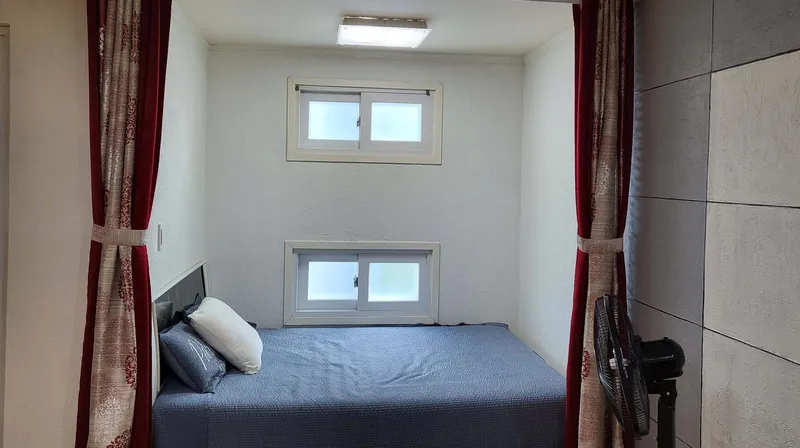 [Pyoseon, Seogwipo] (Pyoseon Ian 5/6~70% Discount, 1 minute from beach, 15 pyeong (hotel style) 2