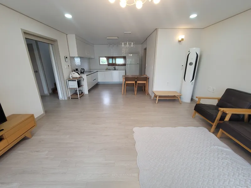 [Gujwa, Jeju] #Beautiful 2-story detached house with stone wall and lawn garden (Hydrangea) 31