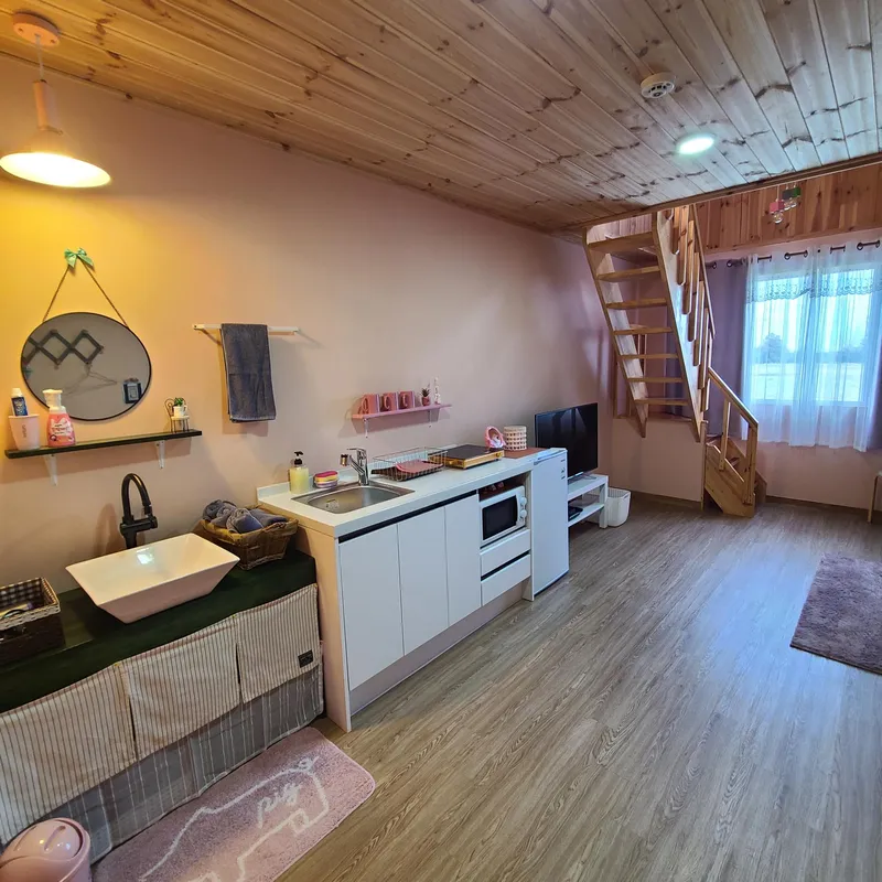 [Gujwa, Jeju] European-style accommodation, pet-friendly one-room duplex Blue Jeju #Large dogs allowed 20