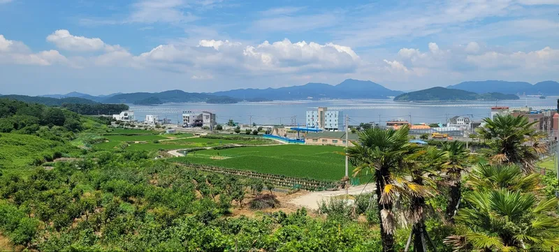 [경남 거제] 대가족과 숙소 내 수영장을 즐길 수 있는 2층 프리미엄 독채 50