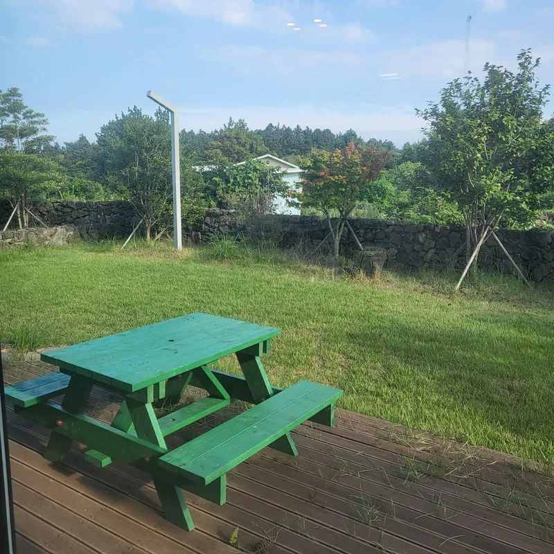 [Pyoseon, Seogwipo] Clean and quiet single-story house with a large garden / 27 pyeong / Land 100 pyeong2 3
