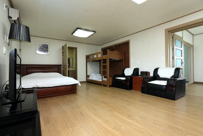 [Namwon, Seogwipo] Oville House Ocean View Two-room 2nd floor group, family unit housing #public and private 5