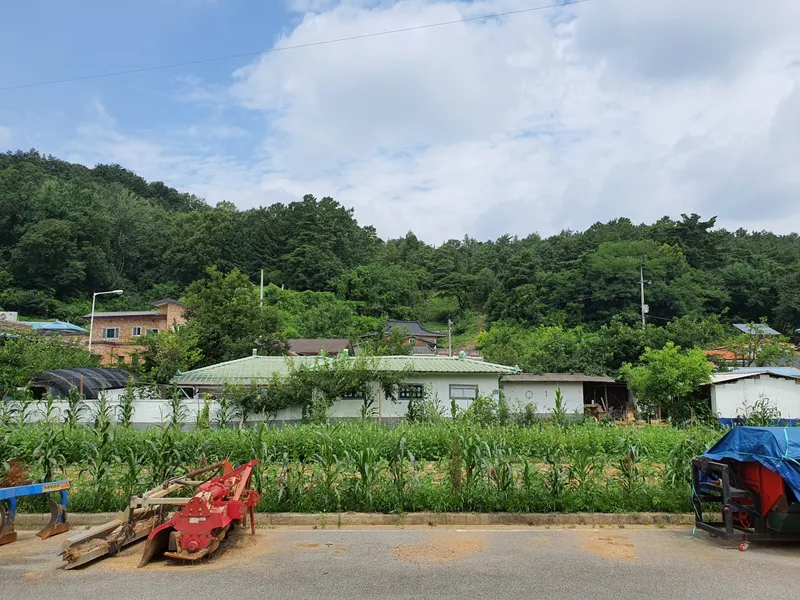 [Danyang] This is an accommodation near the North Danyang IC, where mountains and rivers flow. 42