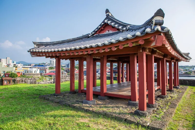[제주 조천] 조천 제주돌담깔끔하고 잔디마당있는 독채투룸 _위채 37