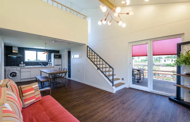[Jocheon, Jeju][Jeju Hamdeok] Ocean view detached one-room duplex with private swimming pool, 2 buildings 5