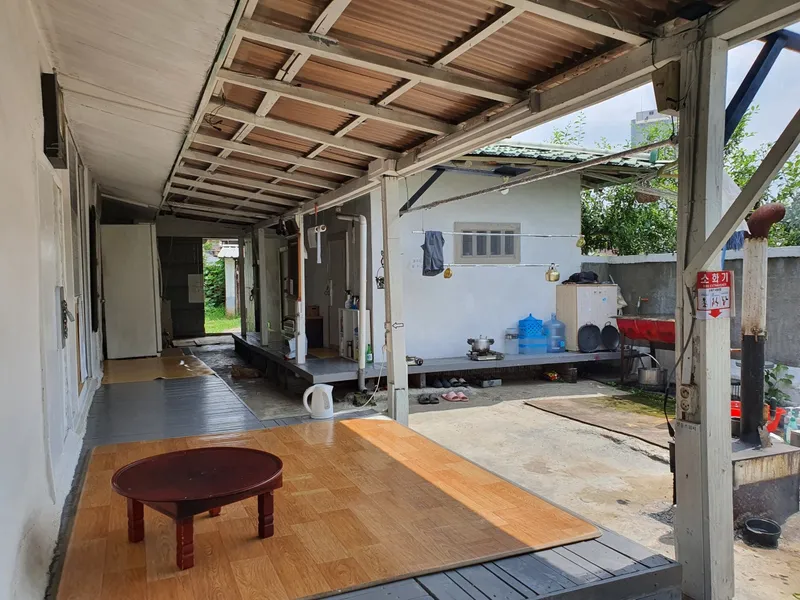 [Danyang] This is an accommodation near the North Danyang IC, where mountains and rivers flow. 39