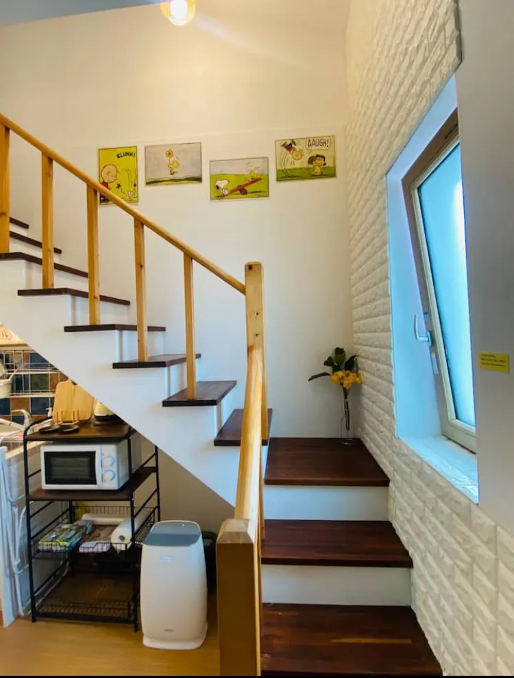 [Aewol, Jeju] Private House_2nd Floor Loft_Camping Table_3 Beds_Atmospheric Accommodation 77