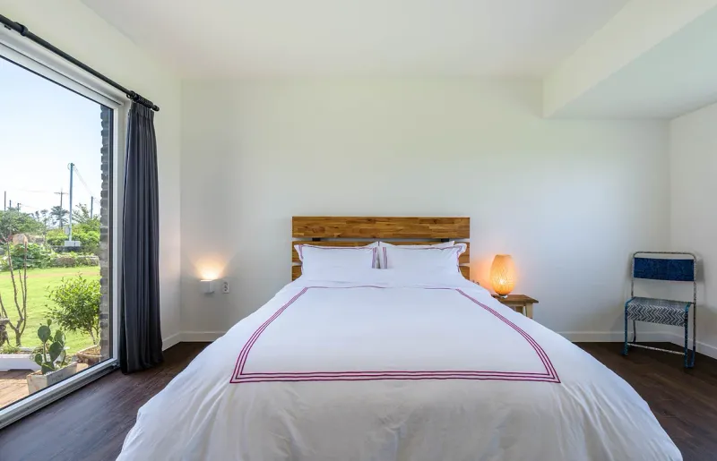 [Jocheon, Jeju][Jeju Hamdeok] Ocean view detached one-room duplex with private swimming pool, 2 buildings 4