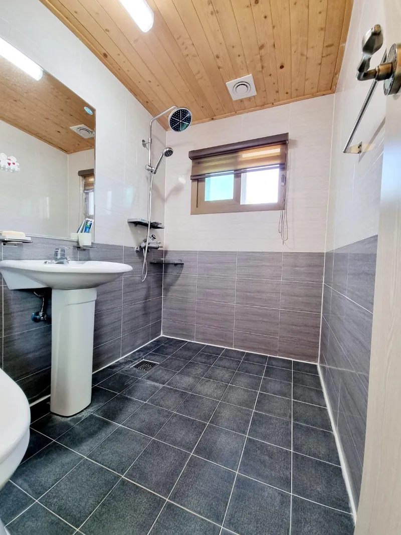 [Gujwa, Jeju] A two-room independent house with a fragrant emotional stay in Bijarim #private garden 23