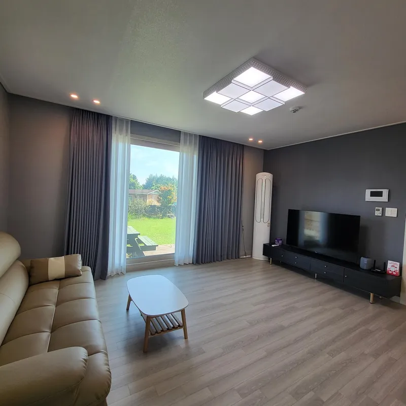 [Pyoseon, Seogwipo] Clean and quiet single-story house with a large garden/27 pyeong/100 pyeong of land 6
