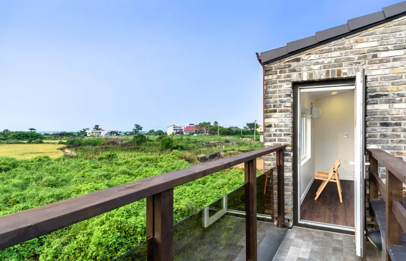[Jocheon, Jeju][Jeju Hamdeok] Ocean view detached one-room duplex with private swimming pool, 2 buildings 36