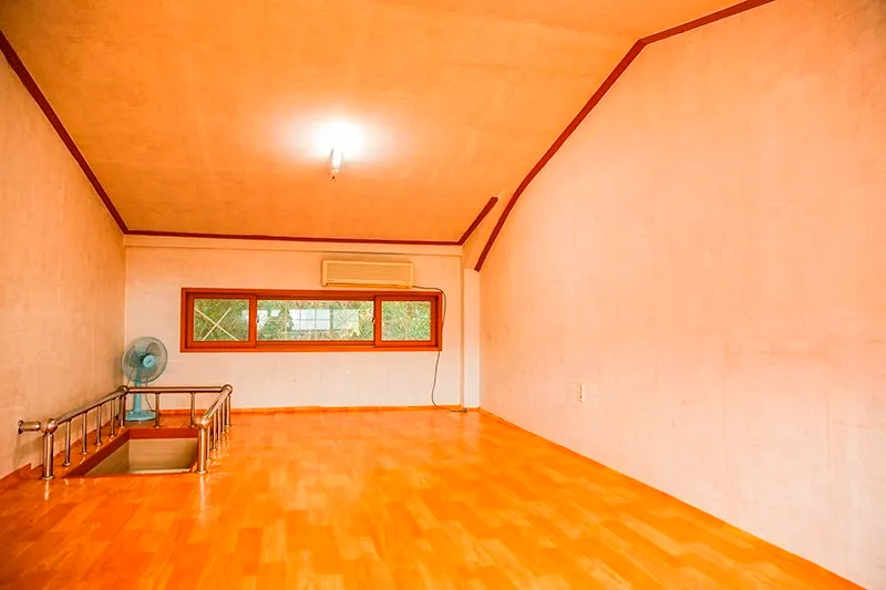 [Seohong-dong, Seogwipo] A large family unit with a large lawn 12