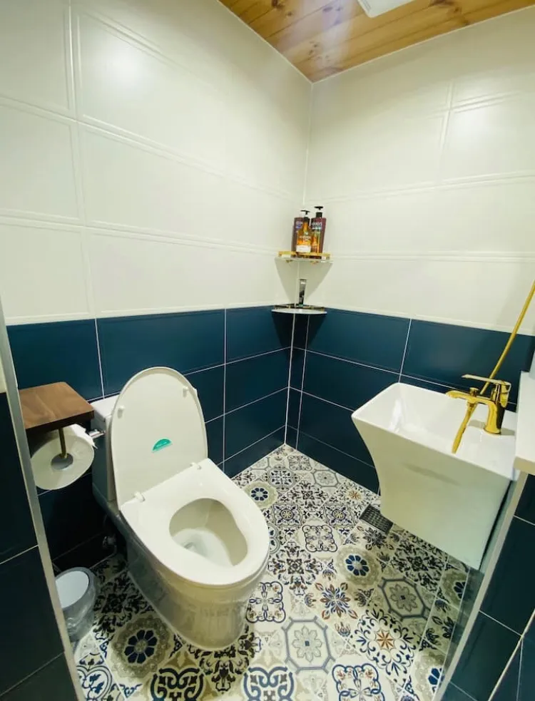 [Aewol, Jeju] Private House_2nd Floor Loft_Camping Table_3 Beds_Atmospheric Accommodation 70