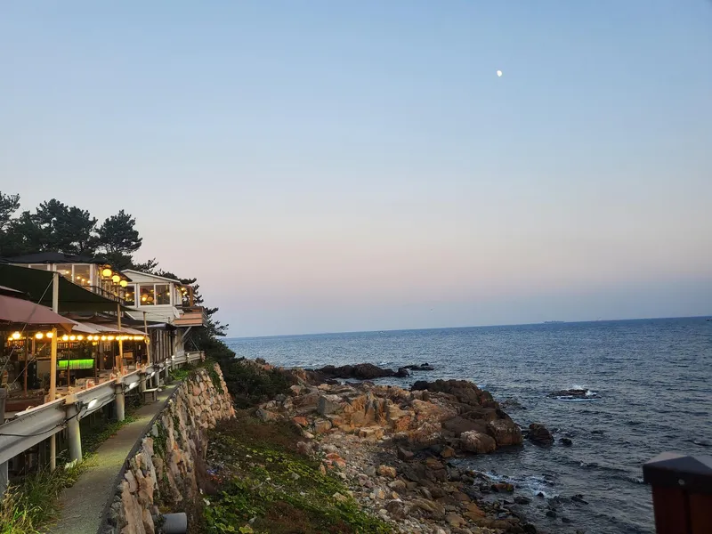 [Ulju, Ulsan] Studio apartment right in front of the sea at Ganjeolgot #ValueForMoney 5