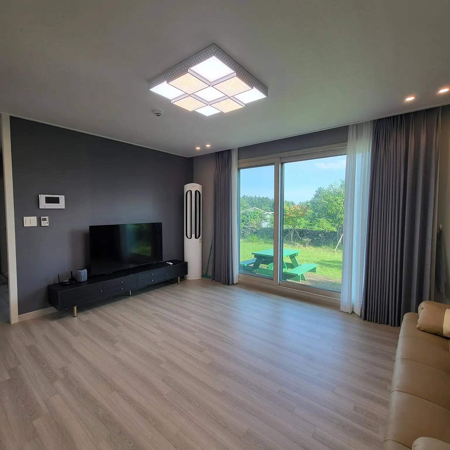 Jeju Pyo-seon Clean and quiet single-story house with a large garden / 27 pyeong / Land 100 pyeong2 - main image