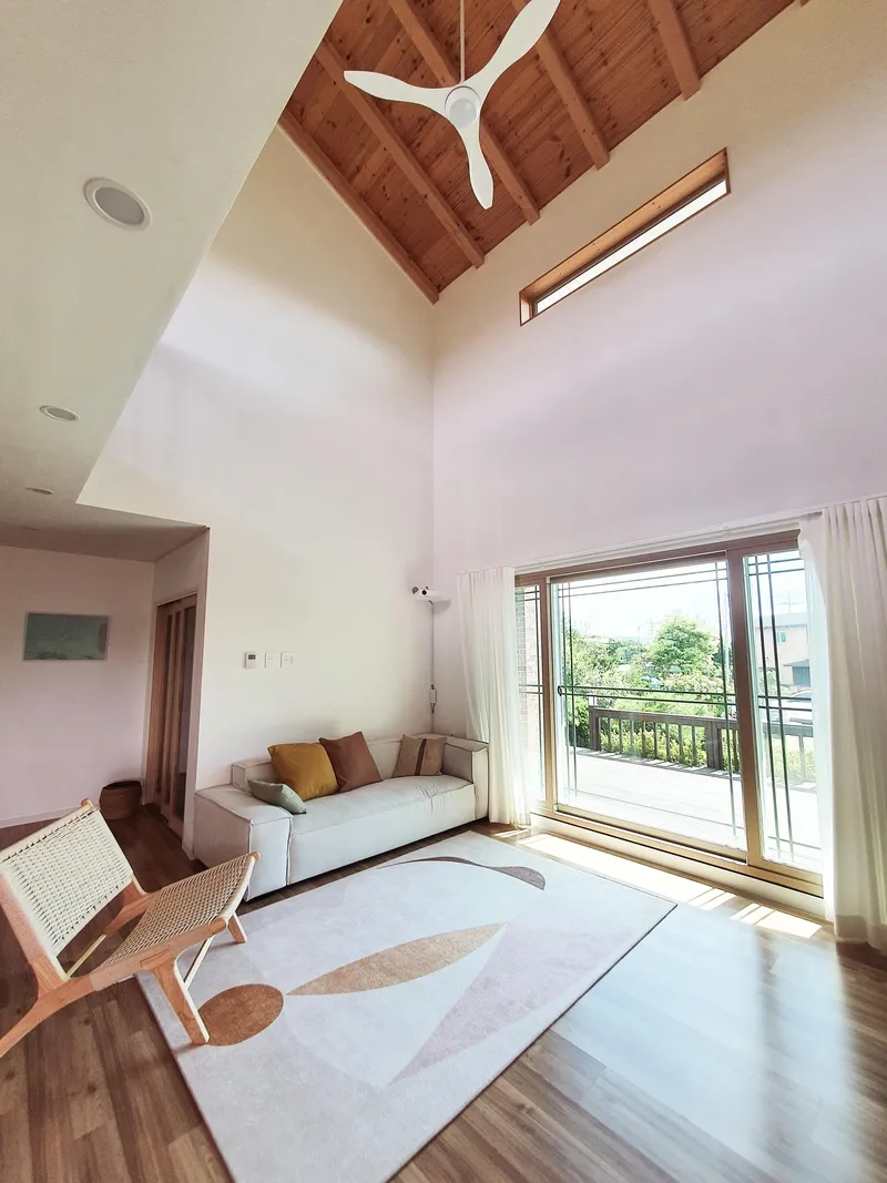 [Seongsan, Seogwipo] #Instagrammable #Grass #Yard #Jacuzzi #Duplex #Independent #Stone Wall 34