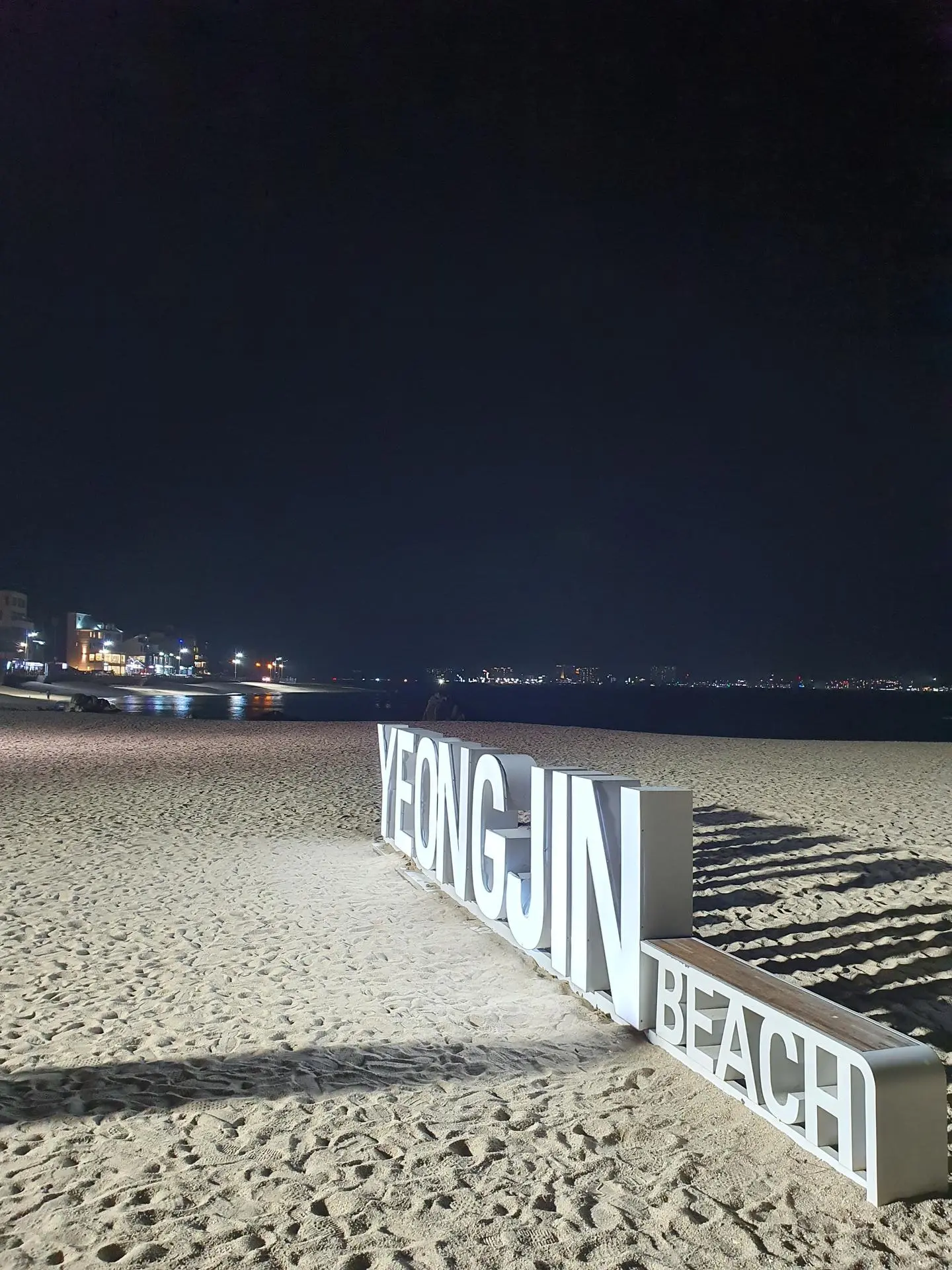 Gangwon Gangneung ocean view & seaside & walkable Apartment 1BR & sleeps 2 Ocean view 8th floor one room with sunrise view (85) 5 minutes from Yeongjin Beach Cover Photo