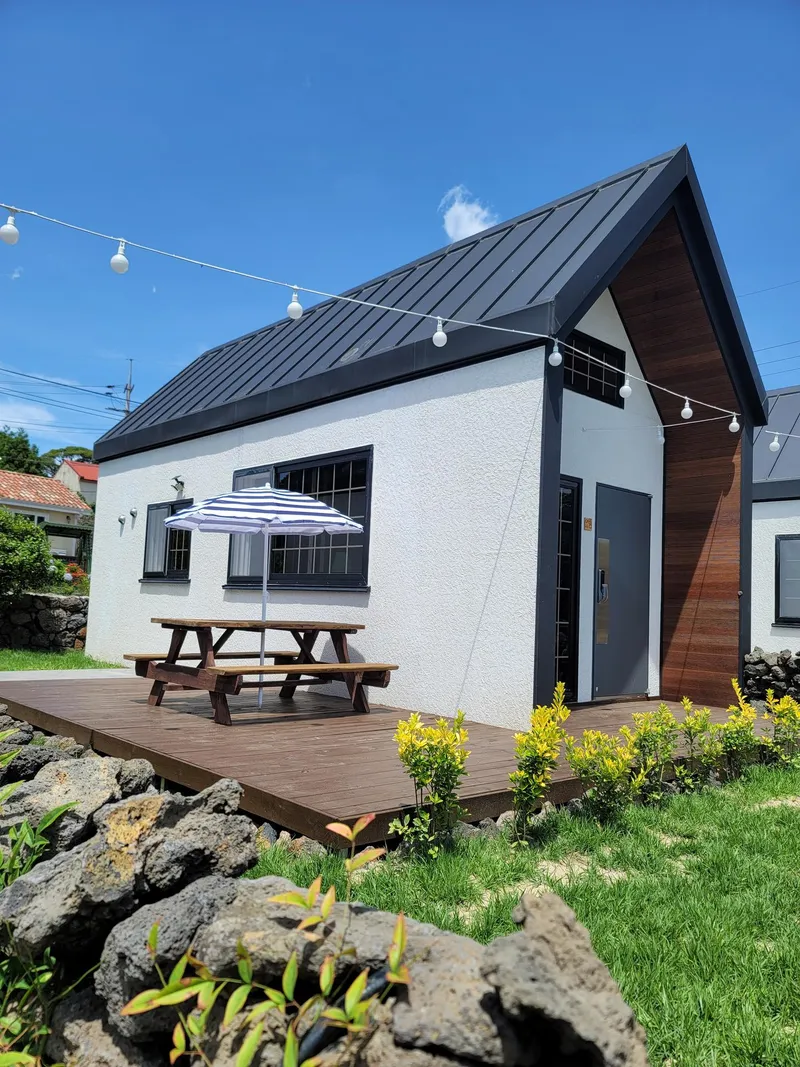 [Jocheon, Jeju] Newly built detached house A with a private yard embracing the Gotjawal forest 29