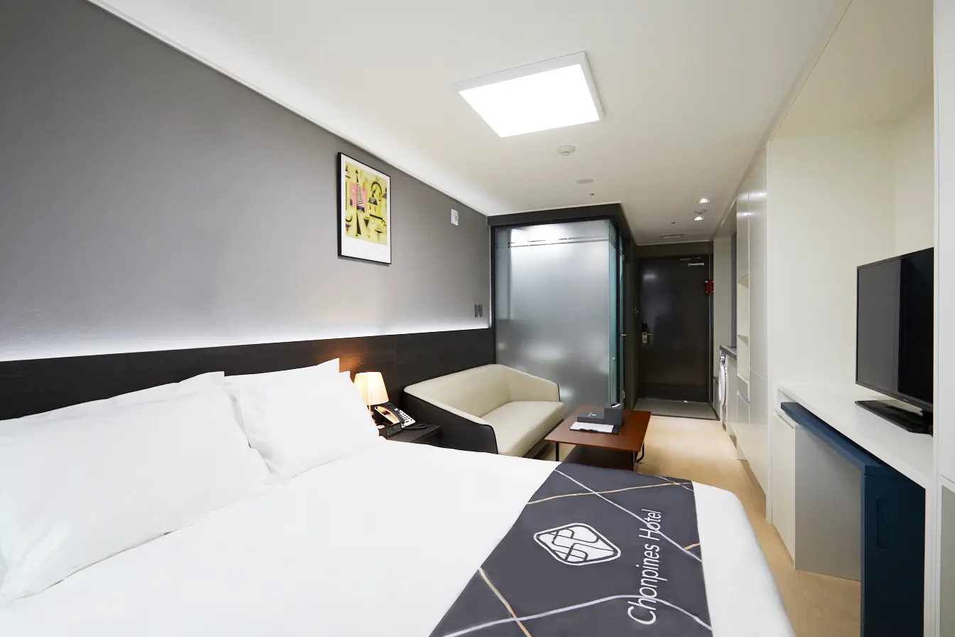 강원 속초 seaside & walkable & workation Residence 1BR & sleeps 2 신축레지던스 디럭스더블 속초아이 D 속초해수욕장도보1분 Cover Photo
