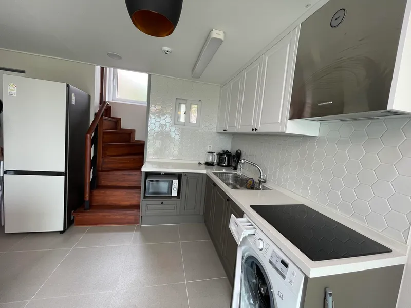 [Sanghyo-dong, Seogwipo] Value-for-money Duplex House with Ocean View Terrace E 3rd Floor 4