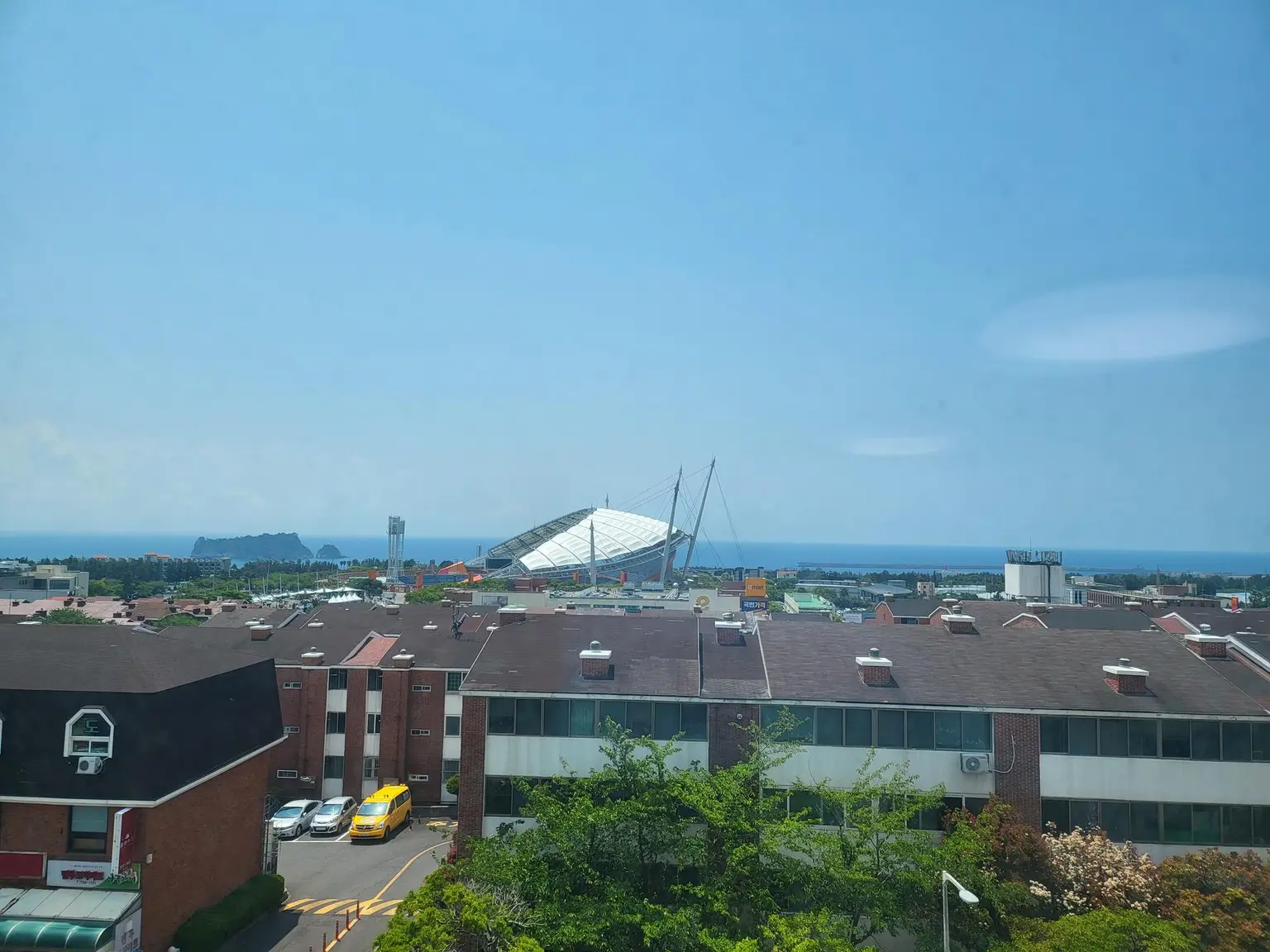 西归浦 西归浦市新建全装修海景独立一室公寓(可做饭) - main image