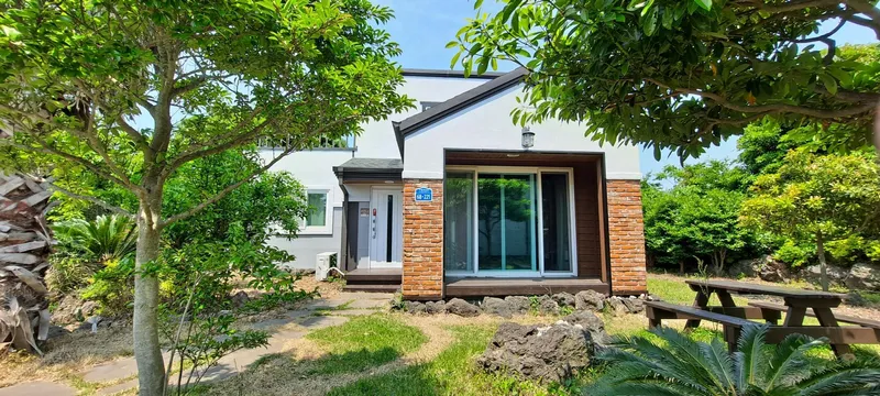 [Gujwa, Jeju] A two-room independent house with a fragrant emotional stay in Bijarim #private garden 27