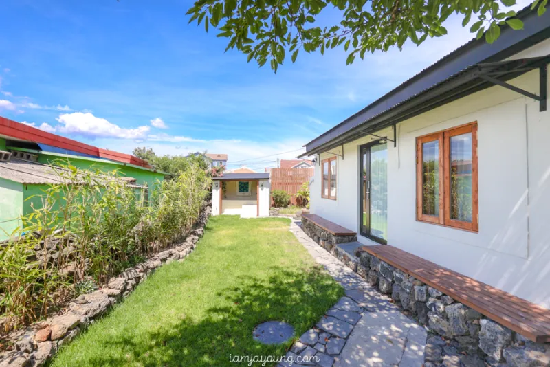 [Jocheon, Jeju] Neat, newly built detached two-room house with a yard_Lower unit #JejuStoneWall 35