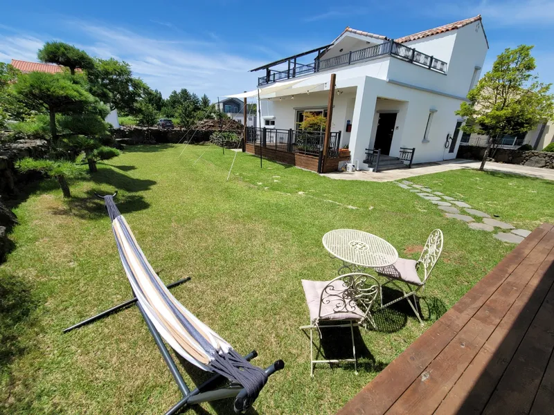 [Gujwa, Jeju] Madang #Low utility bills #3 people #New construction #Instagrammable #Duplex one room #No kids 18
