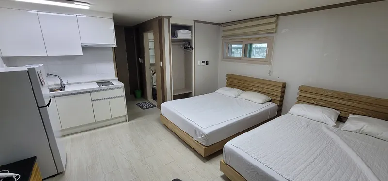 [Seogwi-dong, Seogwipo] Seogwipo City Hostel Room 203 (Twin) # Pet-friendly 3