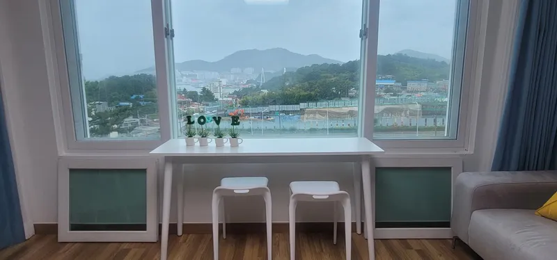[전남 여수] 여수 밤바다 돌산대교가 한눈에 #2층 오션뷰 쓰리룸 아파트 36