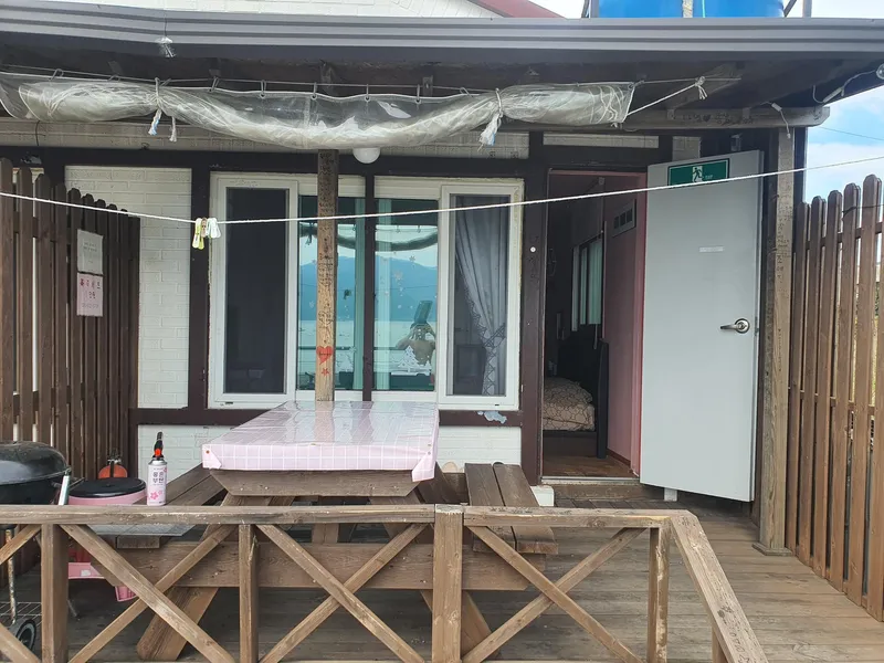 [Namhae] Ocean view one-room stay A right in front of Namhae Wolpo Beach 2