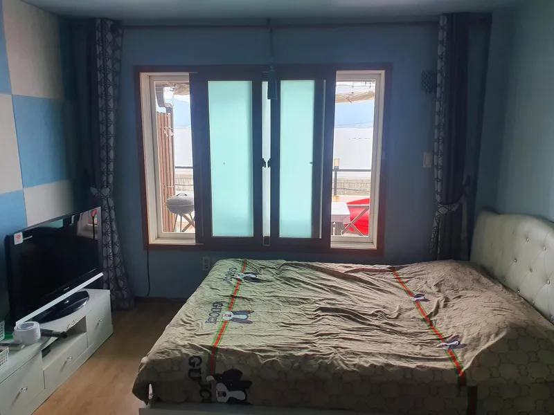 [Namhae] Ocean view one-room stay A right in front of Namhae Wolpo Beach 11