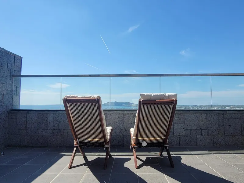 [Andeok, Seogwipo] The ultimate ocean view! Sanbangsan Mountain and the ocean at a glance! Stylish rooftop duplex house 24