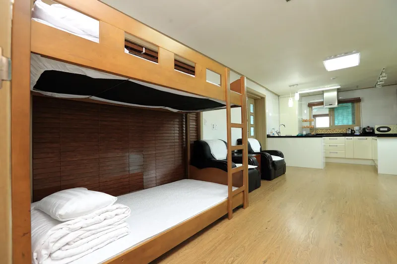 [Namwon, Seogwipo] (Seogwipo Oville House) Ocean View 2nd Floor One Room (Family A) 2