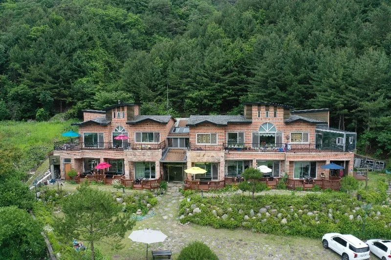 [Inje] High-quality healing town one-room house B in harmony with nature #Pets allowed 3