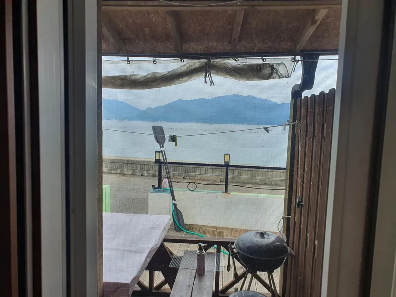 [Namhae] Ocean view one-room stay A right in front of Namhae Wolpo Beach 4