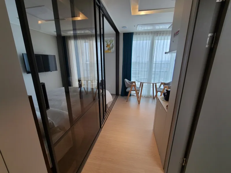 [Sokcho] 1.5 room with ocean view and lighthouse 2