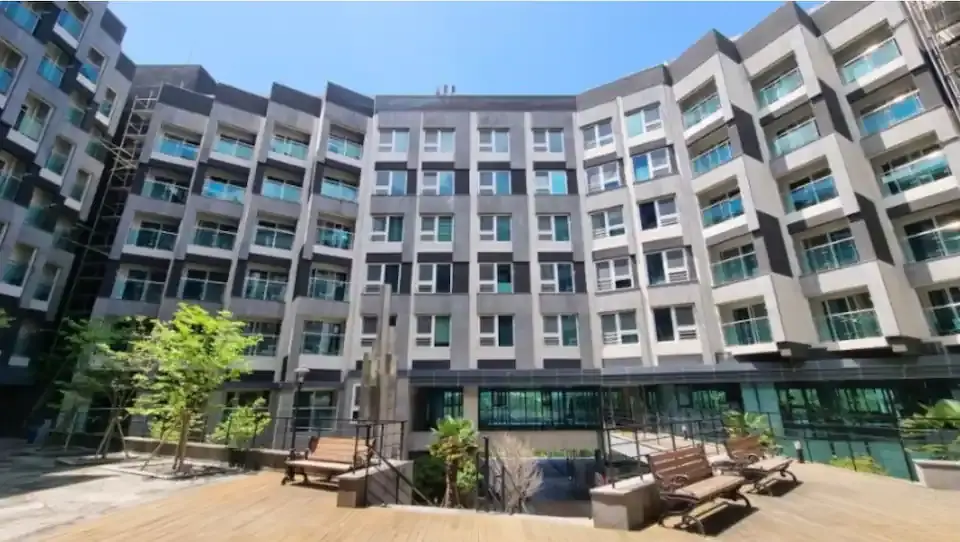 Seogwipo Jungmun Amy House, a one-month Olle Trail surfing, fully equipped backpacker accommodation - main image