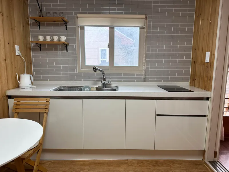 [Hangyeong, Jeju] A well-lit, emotional, and independent house near Panpo Port that also shares a hanok annex 55