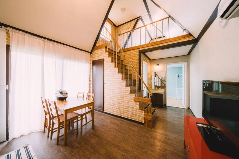 [Seongsan, Seogwipo] 1 minute walk to the sea, lawn, duplex B with large desk 10