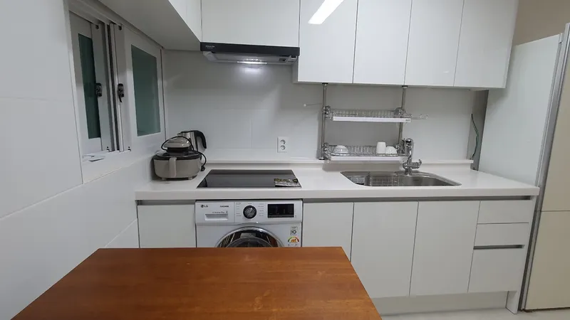 [Guro, Seoul] Spacious and bright house in the immediate vicinity of Gaebong Station 5