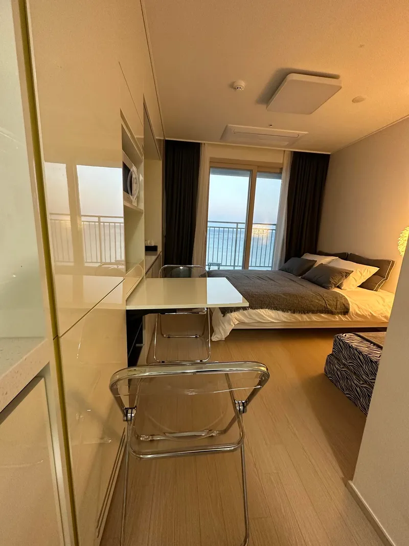 [Yangyang] 30-second walk to the beach / Frontal ocean view / Atmospheric accommodation with the sound of waves right in front 13