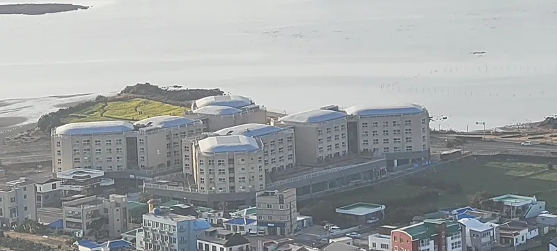 [Seongsan, Seogwipo] Spacious duplex / Panoramic view of Seongsan Ilchulbong and the sea / 49