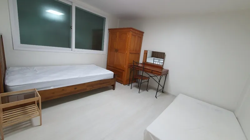 [Guro, Seoul] Spacious and bright house in the immediate vicinity of Gaebong Station 9