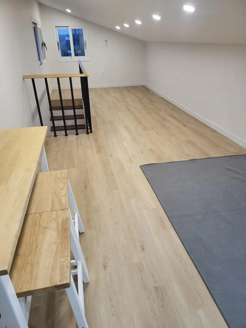 [Seongsan, Seogwipo] Stone wall, grass yard, independent house, two rooms + attic / living area is marked 29