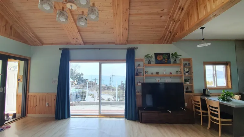 [Namhae] A two-story house with a beautiful sea view on the Namhae coast 2