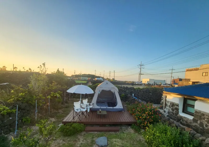 [Gujwa, Jeju] Woljeong Olle-gil Farmhouse #Wide Yard #Camping #5 Minutes to the Beach #Stone Wall #Parking Lot 20
