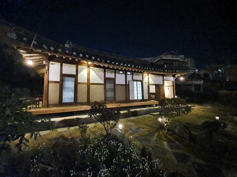 [Gangneung] 3-room Hanok detached house with a 100-pyeong wide yard 78